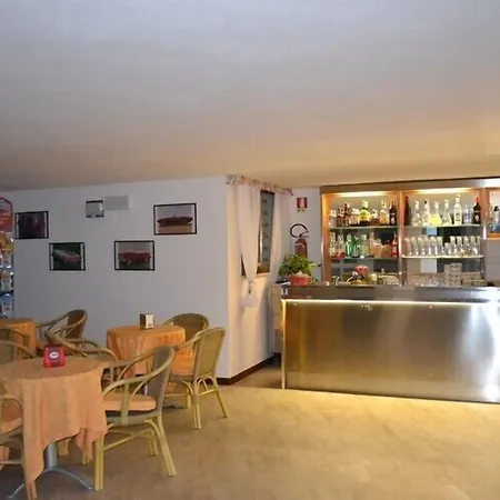Moderno - 3*